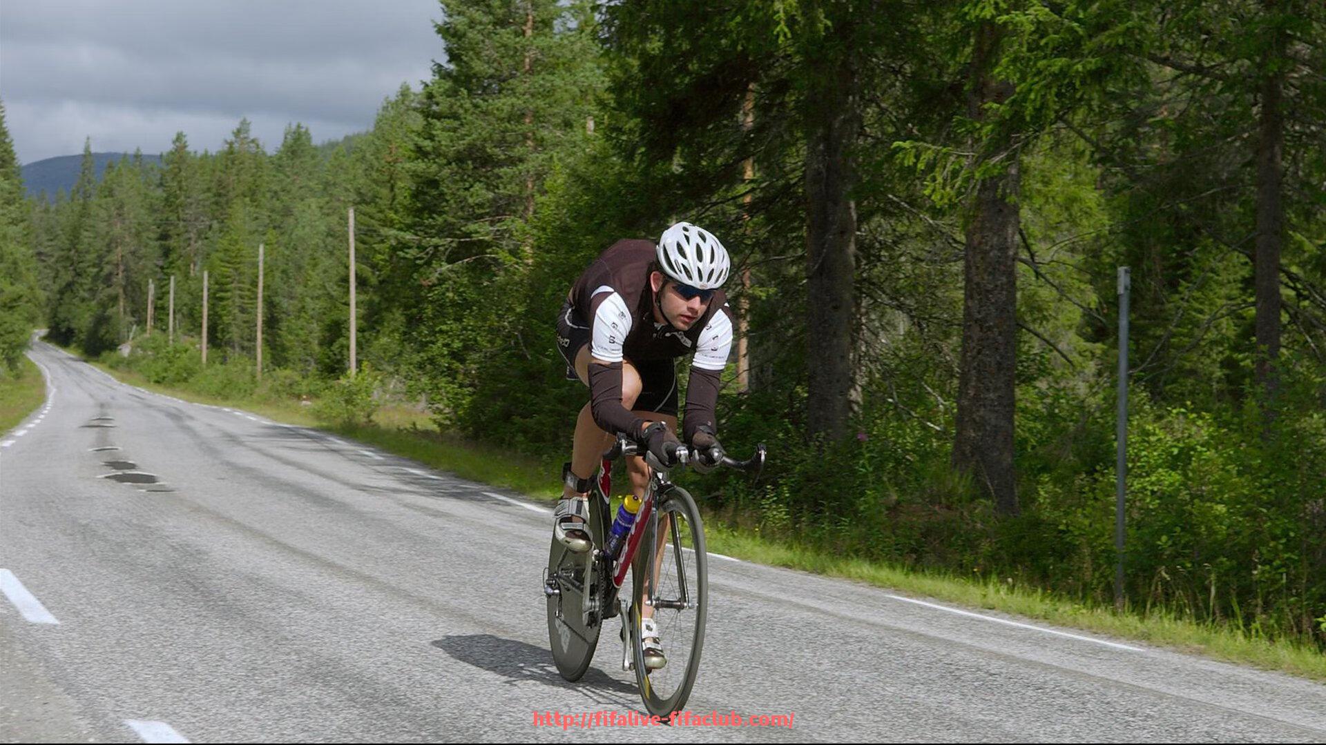 世俱杯直播-防线站位是否影响防守稳定？世俱杯结构变化趋势剖析